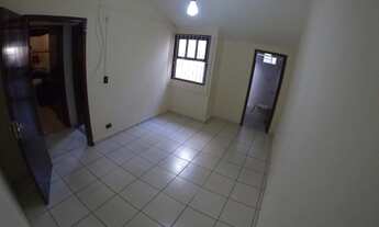 Imagem 2: JUNDIAÍ - Casa Padrão - JARDIM FLORESTAL