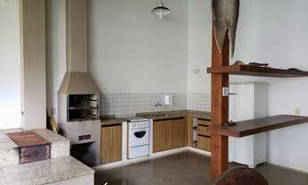 Imagem 1: Casa de alto padrão a venda, com 388m² de terreno e 271 m² de área construída, no bairro P