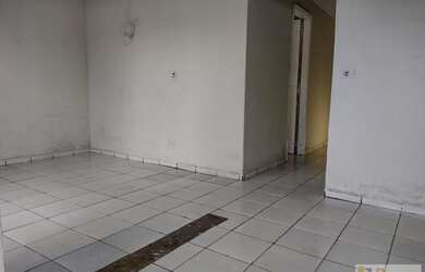 Imagem 5: Casa Comercial para Locação em Ponta Grossa, Cará-cará, 4 dormitórios, 1 suíte, 1 banheiro