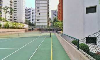 Imagem: Moema Pássaros com quadra de tênis