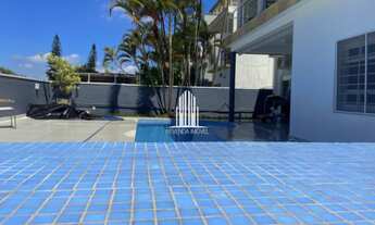 Imagem 2: Casa à venda na região de Alto de Pinheiros com 4 suítes , 4 vagas ,piscina aquecida