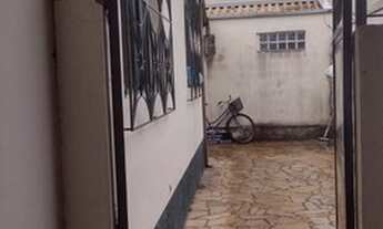 Imagem 2: Casa com 3 dormitórios e uma suíte á venda em Taubaté