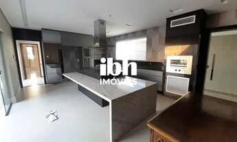 Imagem: Casa com 5 quartos com suítes e 6 Vagas