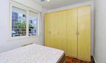 Imagem 3: Apartamento térreo de um dormitório transformado em dois dormitórios no bairro Passo da Ar