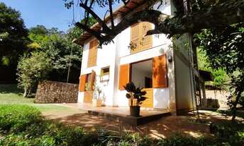 Imagem 6: Casa para venda possui 600 metros quadrados com 6 quartos em Itaipava - Petrópolis - RJ