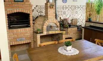 Imagem 5: Casa de condomínio para aluguel tem 240 metros quadrados com 3 quartos