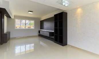 Imagem 7: Um quadriplex super confortável para sua família, no queridinho bairro Santa Felicidade