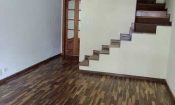 Imagem: Sobrado, condominio fechado local arborizado