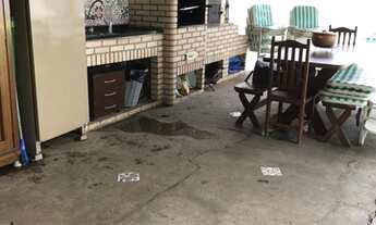 Imagem 2: Terreno com piscina para eventos