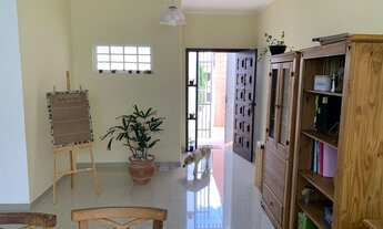 Imagem: Casa com 3 quartos e piscina em Colina Verde