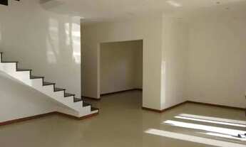 Imagem 5: Triplex de 4 suítes (sendo 2 com hidromassagem) em condomínio fechado - IMOBILIÁRIA VALENT