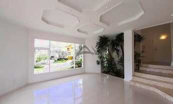 Imagem 7: Casa de condomínio sobrado para aluguel tem 330 metros quadrados com 4 quartos