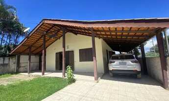 Imagem 2: Casa para aluguel com 180 metros quadrados com 2 quartos em Barra do Sai - Itapoá - SC