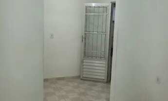 Imagem 6: Realengo, M. Bastos. Casa, quarto, sala, coz banh, toda em piso. R$ 520