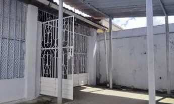 Imagem 2: CASA EM MUSSURUNGA I 2/4!!, R. ADRIANO DE AZEVEDO PONDÉ