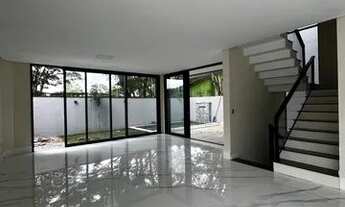 Imagem 5: Casa em Condomínio Fechado / 4 suítes / Piscina / 4 vagas