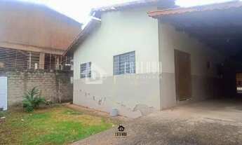 Imagem 2: Casa Ampla com 3 Quartos e Varanda Gourmet no Setor Parque Flamboyant - Goiânia