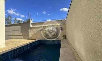 Imagem 16: Linda casa Térrea no Condomínio Primor das Torres, com três espaçosas suítes, ampla sala