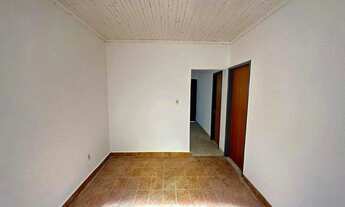 Imagem 6: Que tal uma LINDA CASA INDEPENDENTE no coração do Colonial?!