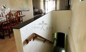 Imagem 4: Oportunidade - Casa Comercial - Vila Tesouro - 3 Dormitórios - 382m²