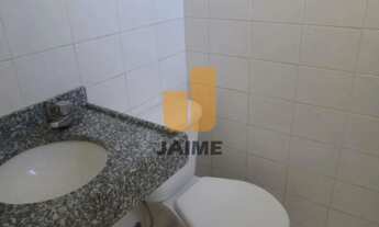 Imagem 6: Conjunto comercial bem localizado em rua próxima ao metrô, com grande fluxo de pessoas