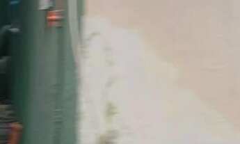 Imagem 2: 2 casas Casa com 5 dormitórios