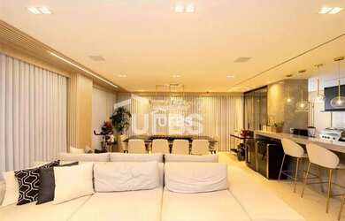 Imagem 2: Apartamento mobiliado e decorado à venda no Leblon Marista!