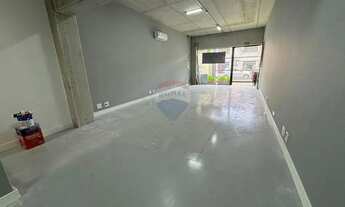 Imagem 4: Salão Comercial Bem Localizado com Mezanino Ideal para Escritório ou Loja