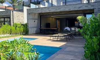 Imagem 2: Casa no condomínio AVENIDA DOUTOR FRANCISCO LOUP para venda com 4 quartos, sendo 4 suítes