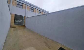 Imagem: Casa geminada à venda, 2 quartos, 2 suítes