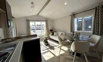 Imagem: LINDA CASA MÓVEL COM 2 QUARTOS