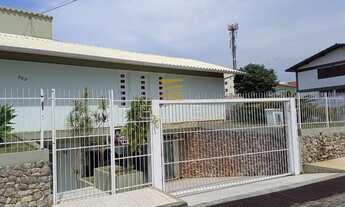 Imagem: Casa 04 dormitórios, piscina e quadra próximo