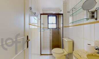 Imagem 2: Apartamento à venda localizado na Vila Romana em São Paulo, SP o imóvel possui 2 banheiros