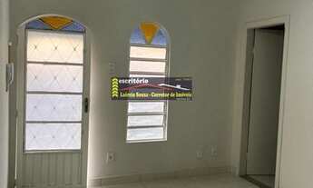 Imagem 3: Casa para Locação em Valinhos, Vila Papelão, 3 dormitórios, 1 banheiro, 2 vagas