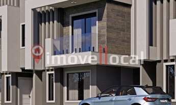 Imagem: Sobrado Triplex à venda, localizado a Rua