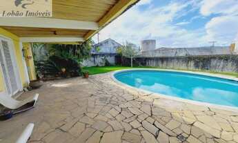 Imagem 3: Casa espaçosa com piscina e terreno amplo no Jardim Brasília 1 em Resende RJ