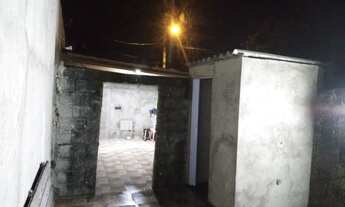 Imagem 7: Casa para venda possui 80 metros quadrados com 1 quarto em Balneario Triesse - Mongaguá