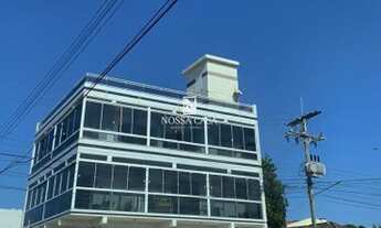 Imagem 1: Prédio residencial na Praia da Cal , com 03 pavimentos e terraço a poucos metros da beira