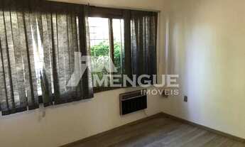 Imagem 6: Casa com 3 dormitórios e 2 vagas de garagem à venda em Porto Alegre no bairro Vila Ipirang