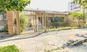 Imagem: Casa com 3 dormitórios e 2 vagas de garagem