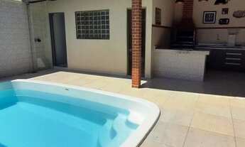 Imagem 2: Casa para venda com 210 metros quadrados com 3 quartos em Setor Urias Magalhães - Goiânia