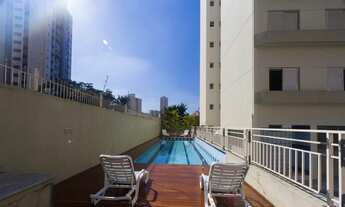 Imagem 6: Em frente ao ponto de ônibus para a estação Santa Cruz!