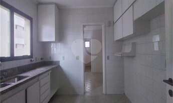 Imagem 4: Apartamento apmlo com sacada, 237 mts de área útil, 4 vagas, lazer