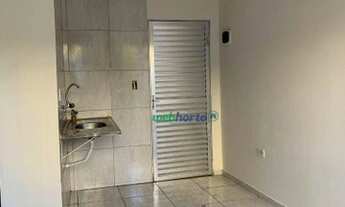 Imagem 2: Kitnet com sacada para locação, 14 m² por R$ 650/mês - Parque Santo Antônio - São Paulo/SP