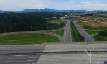 Imagem 4: Arujá - Loteamento/Condomínio - Portão