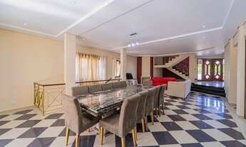 Imagem 3: Belíssima casa a venda no Parque 10 com Piscina (ESTUDA PROPOSTA