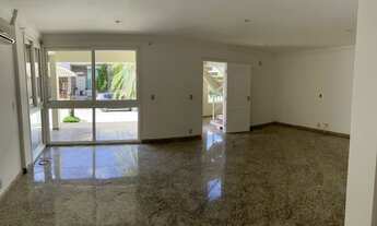 Imagem 4: Casa para aluguel e venda com 285 m2 com 8 quartos