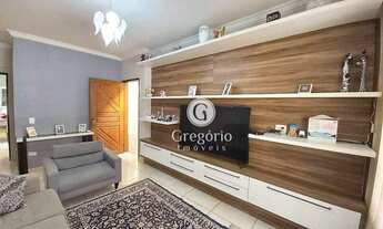 Imagem 4: Sobrado amplo com 04 dormitórios, sendo 01 suíte, área gourmet e 02 vagas - Jardim Ester Y