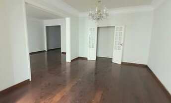 Imagem 2: Flamengo- Apartamento, Salão, Varanda Interna, 4 Quartos, Suíte, Garagem. Prédio com Pisci