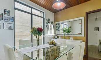 Imagem 2: Casa à venda com 302m², 3 quartos e 4 vagas